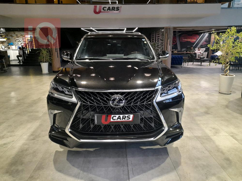 Lexus LX